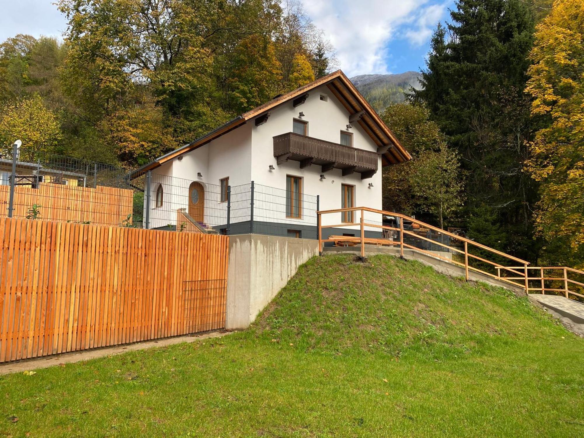 ホテル Haus Alpenblick Moelltal フラタッハ エクステリア 写真